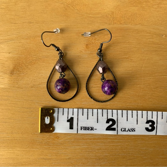 Purple beaded bracelet with matching earrings - Picture 4 of 5